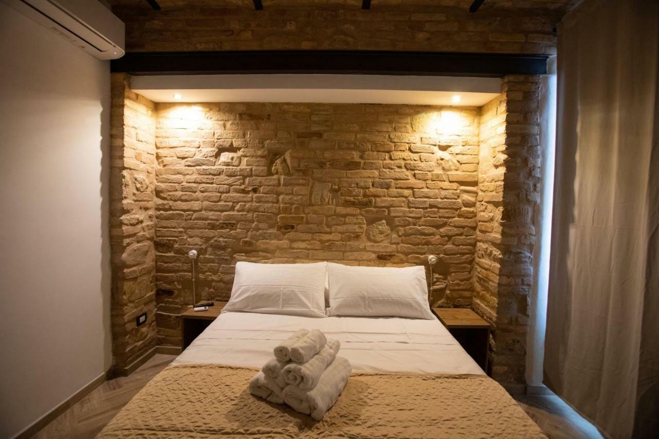 Al 54 Accommodation San Benedetto del Tronto Kültér fotó