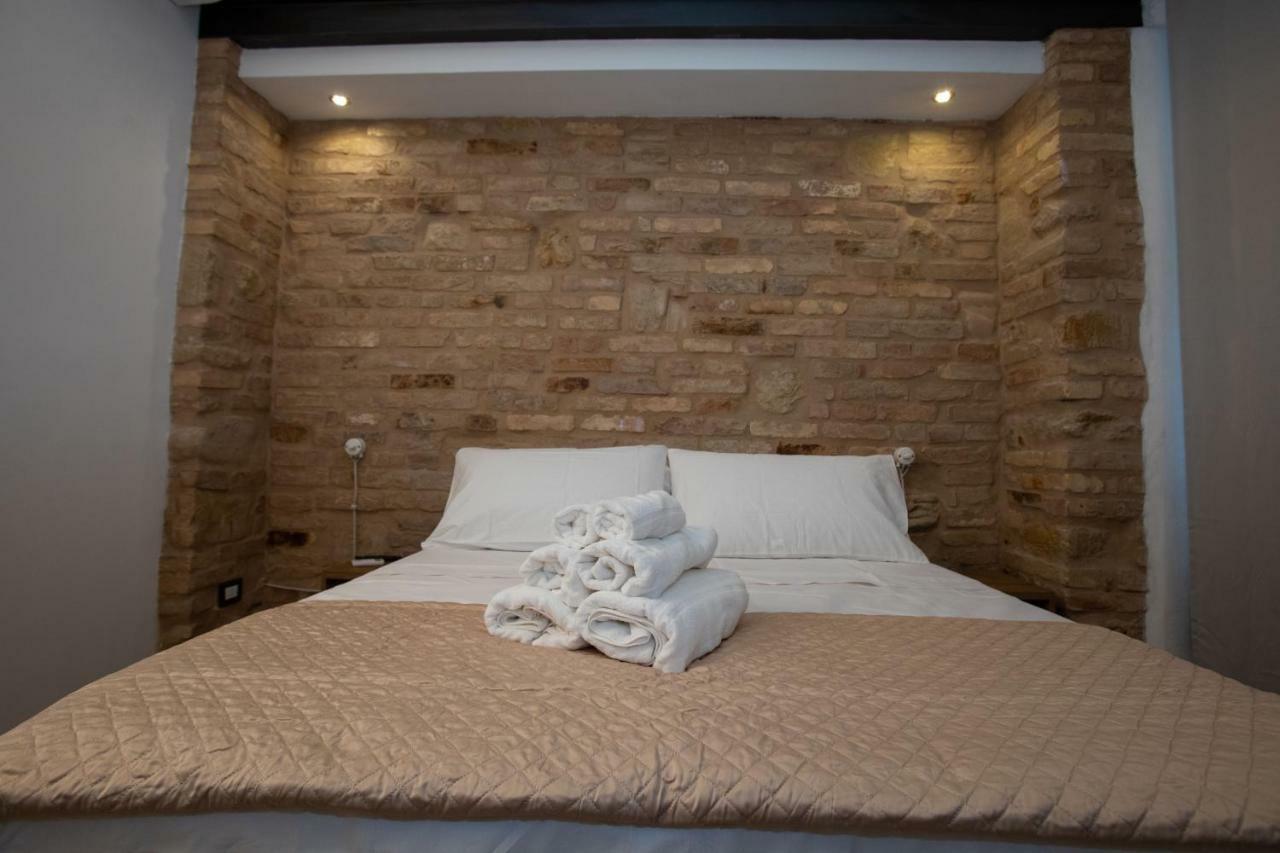 Al 54 Accommodation San Benedetto del Tronto Kültér fotó
