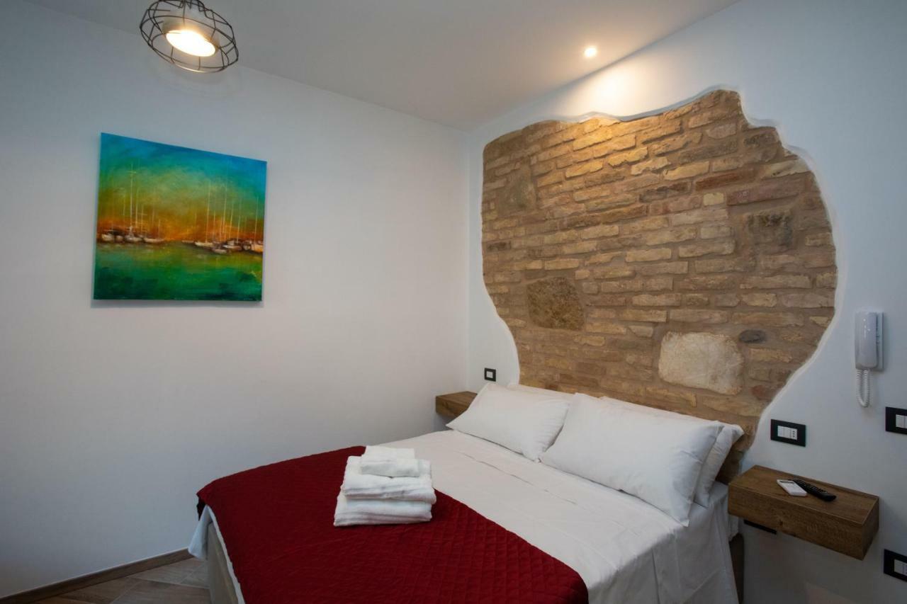 Al 54 Accommodation San Benedetto del Tronto Kültér fotó